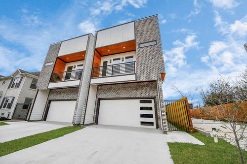 2911 Wichita St, Houston, TX, 77004-7717 | Card Image