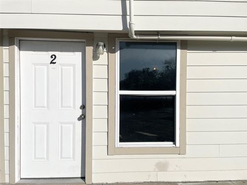 apt-2-7515 Bayway Dr, Baytown, TX, 77520-1300 | Card Image