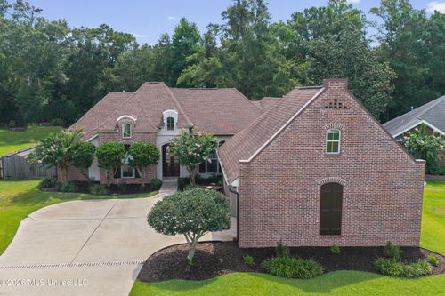 7 Southern Oaks Rd, Long Beach, MS, 39560-4123 | Card Image