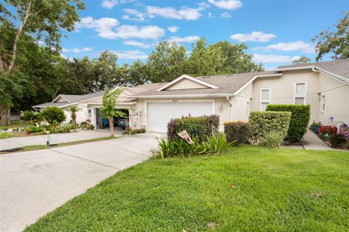 8932 Village Green Blvd, Clermont, FL, 34711-8576 | Card Image