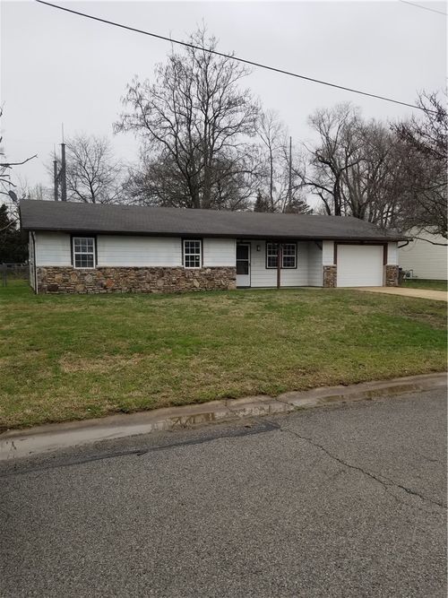 907 Se H St, Bentonville, AR, 72712-6445 | Card Image