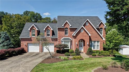 101 Lexington Dr, Saint Clairsville, OH, 43950-1185 | Card Image