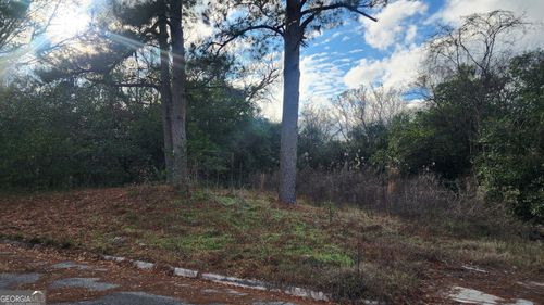 2573 Peacock St, Macon, GA, 31206-1423 | Card Image