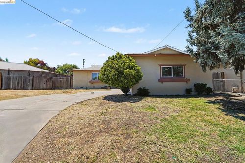 2467 Tanager Cir, Concord, CA, 94520-1516 | Card Image