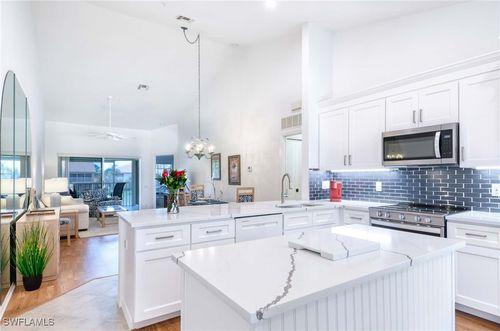 apt-2108-28076 Cavendish Ct, BONITA SPRINGS, FL, 34135-2446 | Card Image