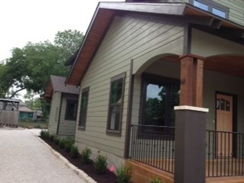 b-5601 Joe Sayers Ave, Austin, TX, 78756-1311 | Card Image