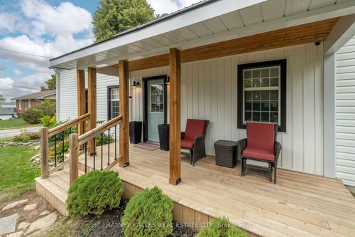 22 Demille St, Picton, ON, K0K2T0 | Card Image