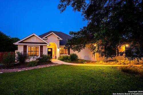 100 Glen Lakes Ct, Ingram, TX, 78025-4403 | Card Image
