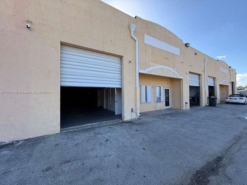 ste-7-9190 Nw 119th St, Hialeah Gardens, FL, 33018-4102 | Card Image