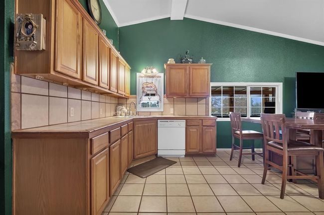 111 Cypress Bay Ldg, House other with 3 bedrooms, 6 bathrooms and 3 parking in Milam TX | Image 14