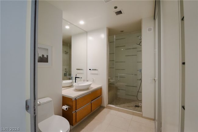 UNIT-3207 - 3722 Las Vegas Blvd, Home with 3 bedrooms, 2 bathrooms and null parking in Las Vegas NV | Image 5