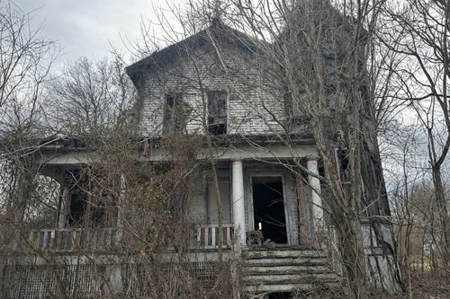 613 Dr Martin Luther King Ave, Cairo, IL, 62914-2218 | Card Image