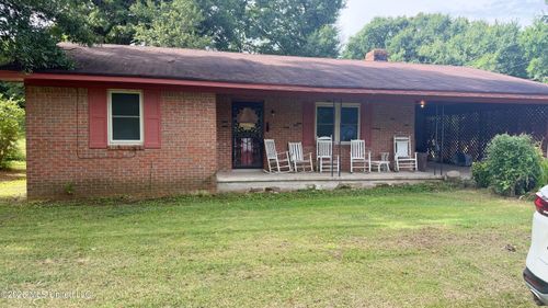 1513 Lrl Rd, Senatobia, MS, 38668-3982 | Card Image