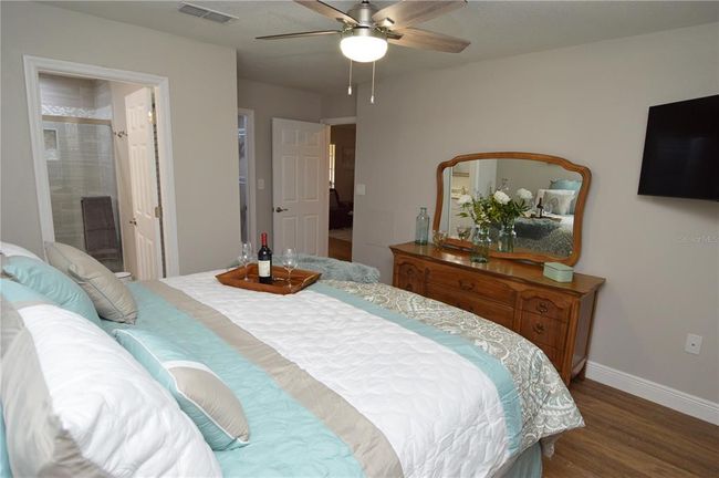 UNIT-202 - 8613 Mallard Reserve Dr, Condo with 2 bedrooms, 2 bathrooms and null parking in TAMPA FL | Image 35