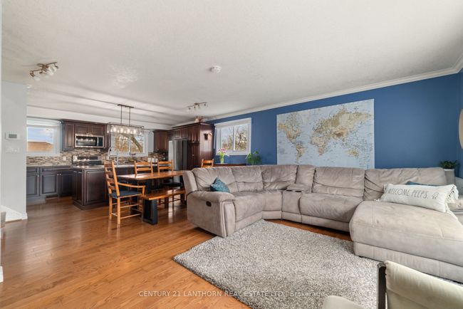 25 Sidney Cres, House other with 4 bedrooms, 2 bathrooms and 5 parking in Batawa ON | Image 13