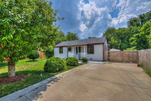 141 Dodge Dr, Nashville, TN, 37210-5152 | Card Image