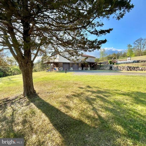 40 Amandas Ln, KEYSER, WV, 26726-6442 | Card Image