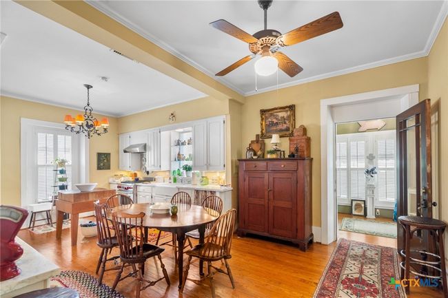 110 - 102 N Courthouse Sq, House other with 6 bedrooms, 4 bathrooms and null parking in Goliad TX | Image 17