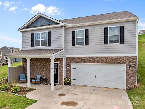 183 Marathon Ln, Candler, NC, 28715-0717 | Card Image