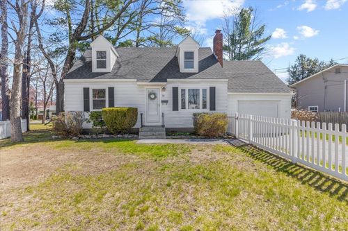 15 Abnaki Ave, Essex Junction, VT, 05452-3553 | Card Image