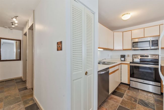 UNIT-211 - 2590 Longthong Rd, Condo with 2 bedrooms, 2 bathrooms and null parking in Steamboat Springs CO | Image 13
