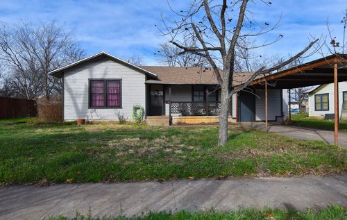 1904 S Walnut St, Brady, TX, 76825-7325 | Card Image