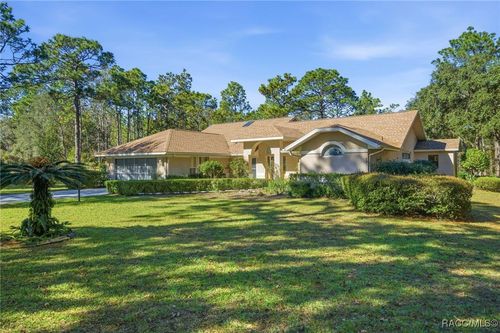 3755 W Douglasfir Cir, Beverly Hills, FL, 34465-8900 | Card Image