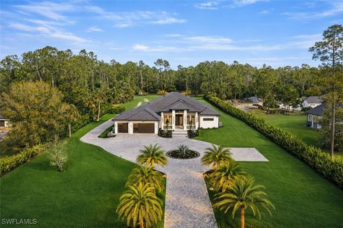 467 20th Ave Ne, NAPLES, FL, 34120-2598 | Card Image