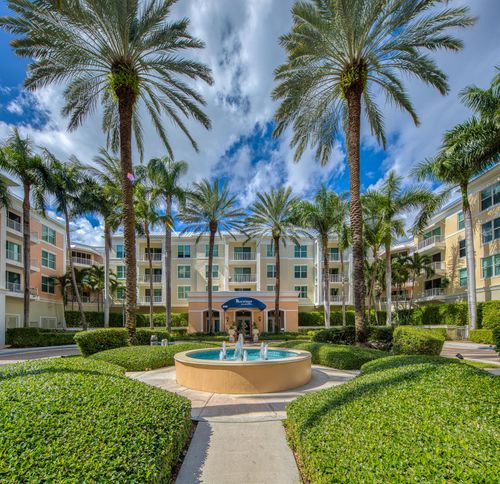 apt-210-802 W Windward Way, Lantana, FL, 33462-8002 | Card Image