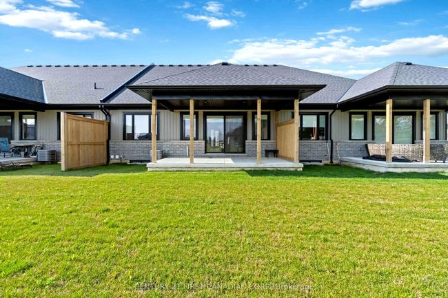 2 - 32 Postma Cres, House attached with 3 bedrooms, 3 bathrooms and 2 parking in Ailsa Craig ON | Image 13
