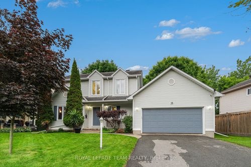 18 Queenston Dr, Richmond, ON, K0A2Z0 | Card Image
