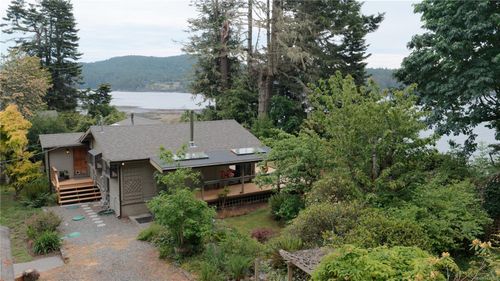 7095 Richview Dr, Sooke, BC, V9Z0T3 | Card Image