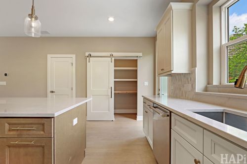 150-150 Washington St, Barrington, IL, 60010-3261 | Card Image