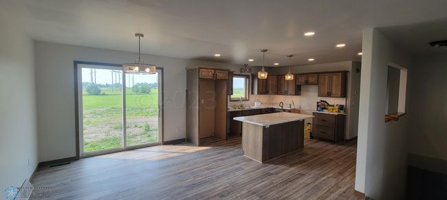 Kitchen 2 | Image 8