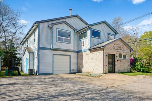 450 Old Baptist Rd, North Kingstown, RI, 02852-2531 | Card Image