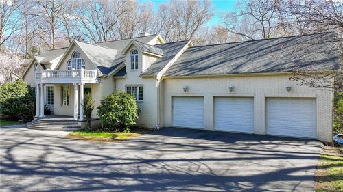 40 Suffolk Way, Lincoln, RI, 02865-4546 | Card Image