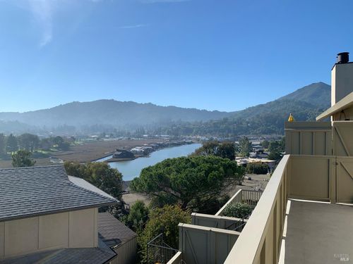 apt-10-175 Upper Via Casitas, Greenbrae, CA, 94904-2909 | Card Image