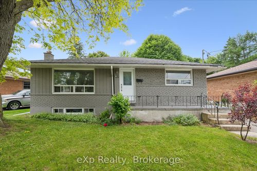 79 Dumbarton St, Guelph, ON, N1E3T5 | Card Image