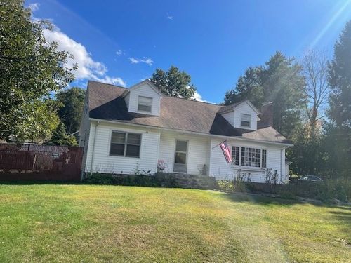 2 Lakeside Dr, Dudley, MA, 01571-3713 | Card Image