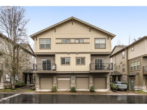 654 Ne Newstead Ln, Hillsboro, OR, 97006-9220 | Card Image