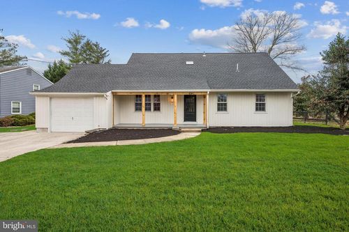 109 Old Carriage Rd, CHERRY HILL, NJ, 08034-3331 | Card Image