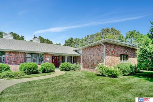 2940 Drawbridge Ct, Lincoln, NE, 68516-4923 | Card Image