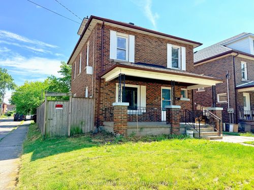 93 State St, Welland, ON, L3B4K6 | Card Image