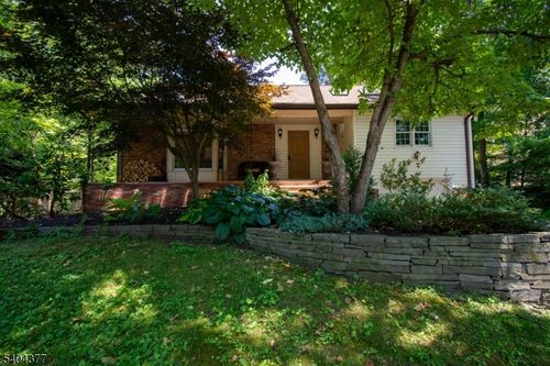 29 Walker Dr, Ringwood, NJ, 07456-1802 | Card Image