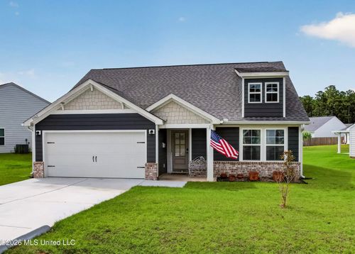 85062 Pohaku Dr, Diamondhead, MS, 39525-5603 | Card Image