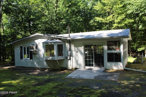 102 Redstart Court, Hawley, PA, 18428 | Card Image