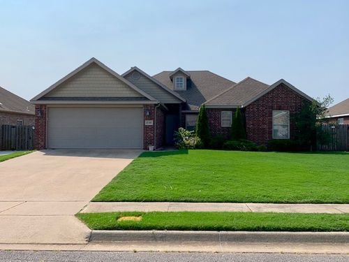 6106 S 36th St, Rogers, AR, 72758-9034 | Card Image