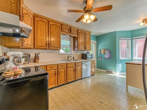 1424 Monroe St, Carleton, MI, 48117-9069 | Card Image