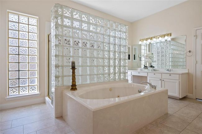 2510 Pebble Stream Ct, House other with 4 bedrooms, 4 bathrooms and 3 parking in Kingwood TX | Image 22