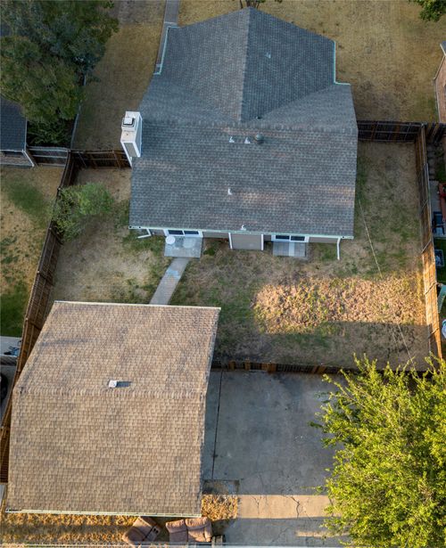 1016 Barclay Dr, Mesquite, TX, 75149-6066 | Card Image